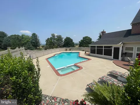 Exterior - 57 Northview Rd, Lititz, PA 17543 photo 10 of 23