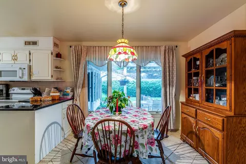 528 Bluebird Rd, Lititz, PA 17543 photo 12