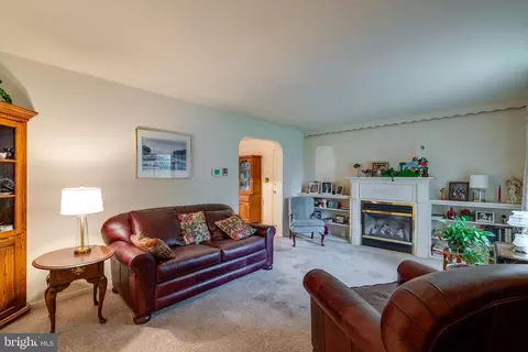 528 Bluebird Rd, Lititz, PA 17543 photo 9