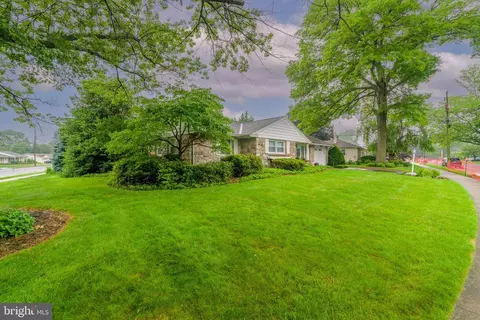 528 Bluebird Rd, Lititz, PA 17543 photo 5