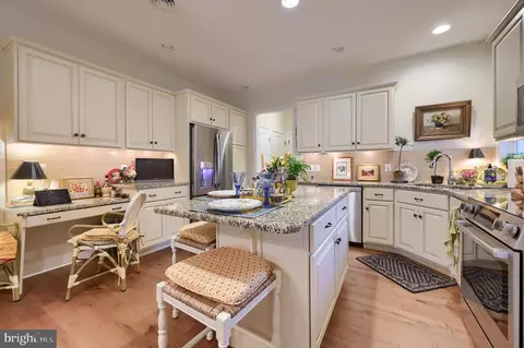 Kitchen - 607 Blue Spruce Dr, Lititz, PA 17543 photo 2 of 5