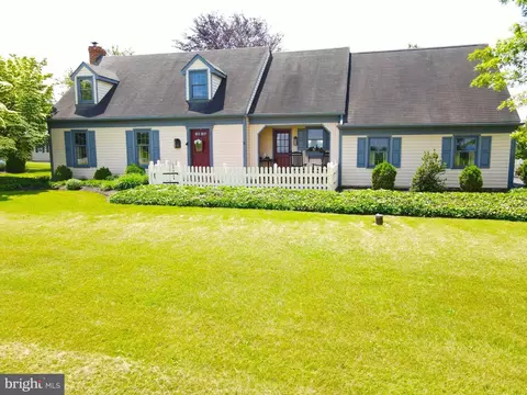 2569 White Oak Rd, Strasburg, PA 17579