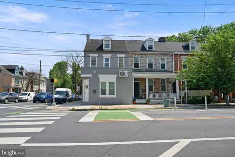 154 E Lemon St, Lancaster, PA 17602