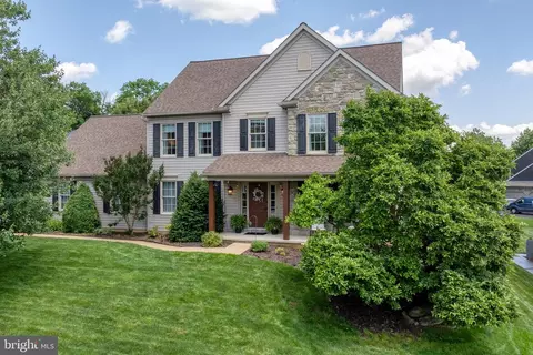 1817 Old Farm Ln, Lancaster, PA 17602