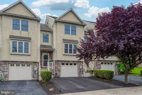 163 Hampden Dr, Mountville, PA 17554