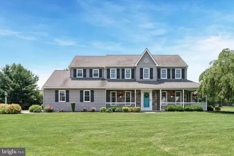 5790 Cedar Glen Dr, Narvon, PA 17555