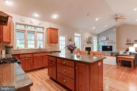 Kitchen - 10 Elser Hill Rd, Lititz, PA 17543 photo 1 of 3