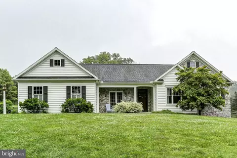 10 Elser Hill Rd, Lititz, PA 17543
