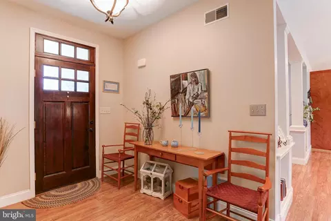 Entry Way - 10 Elser Hill Rd, Lititz, PA 17543 photo 1 of 7