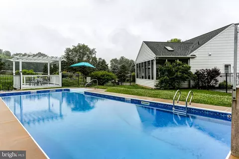 Exterior - 10 Elser Hill Rd, Lititz, PA 17543 photo 6 of 18