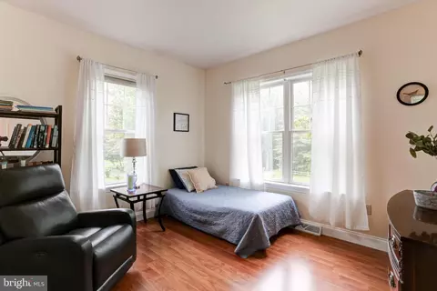 Bedroom - 10 Elser Hill Rd, Lititz, PA 17543 photo 6 of 7