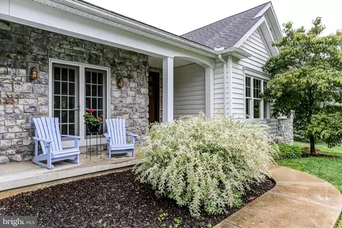 Exterior - 10 Elser Hill Rd, Lititz, PA 17543 photo 2 of 18