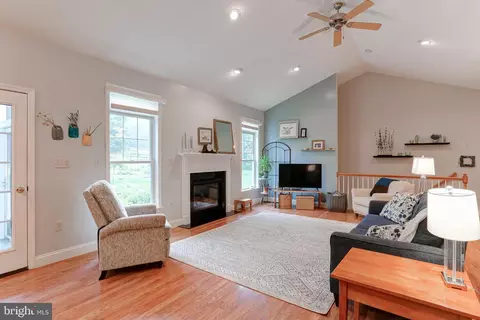 Living - 10 Elser Hill Rd, Lititz, PA 17543 photo 1 of 3