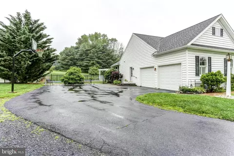 Exterior - 10 Elser Hill Rd, Lititz, PA 17543 photo 16 of 18