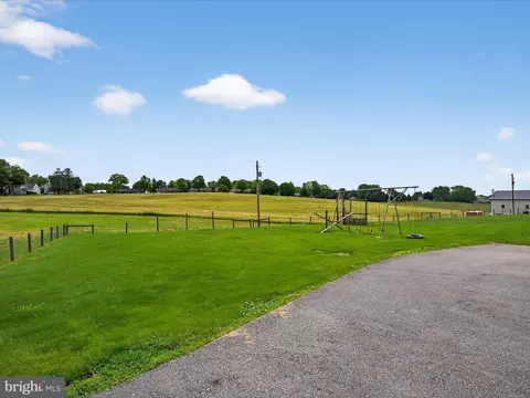 Exterior - 105 Fairland Rd, Lititz, PA 17543 photo 18 of 18