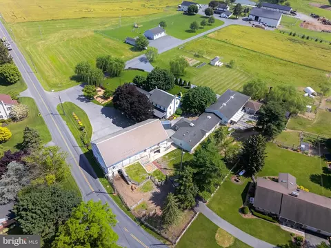View/Area - 105 Fairland Rd, Lititz, PA 17543 photo 4 of 10