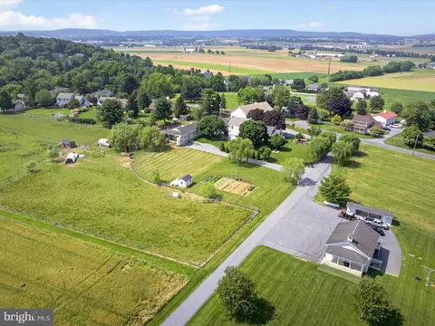 View/Area - 105 Fairland Rd, Lititz, PA 17543 photo 6 of 10