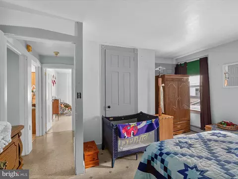 Bedroom - 105 Fairland Rd, Lititz, PA 17543 photo 5 of 8
