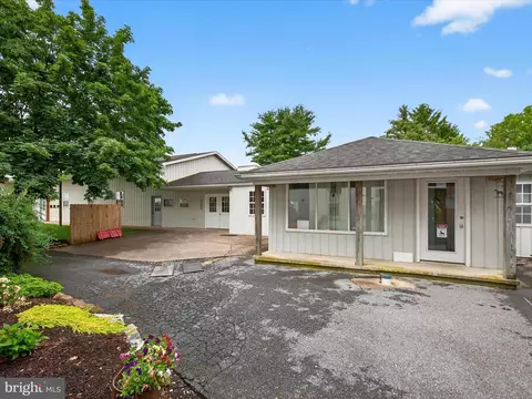Exterior - 105 Fairland Rd, Lititz, PA 17543 photo 12 of 18