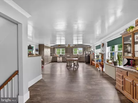 Entry Way - 105 Fairland Rd, Lititz, PA 17543 photo 1 of 14