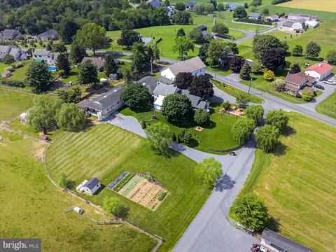 View/Area - 105 Fairland Rd, Lititz, PA 17543 photo 3 of 10