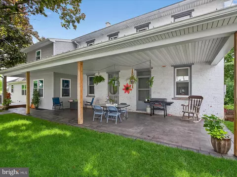 Exterior - 105 Fairland Rd, Lititz, PA 17543 photo 5 of 18