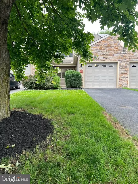 415 Alexandria Ct, Marietta, PA 17547