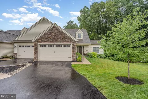 57 Maize Cir, Elizabethtown, PA 17022