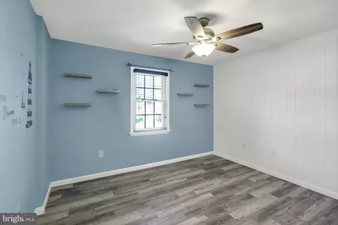 Bedroom - 483 Crosswinds Dr, Lititz, PA 17543 photo 1 of 1