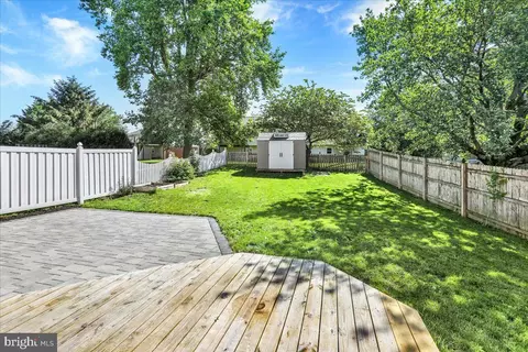 Exterior - 483 Crosswinds Dr, Lititz, PA 17543 photo 3 of 3