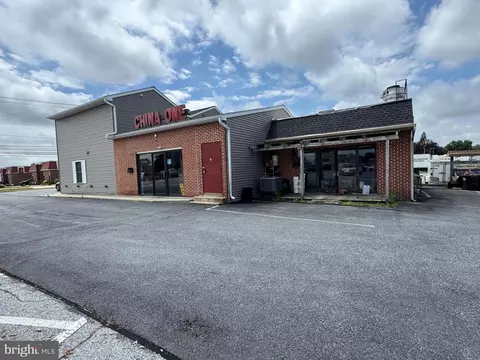 427 W Main St, New Holland, PA 17557