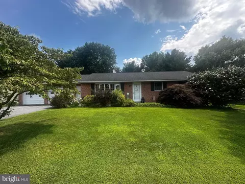 916 Spring Garden St, Elizabethtown, PA 17022