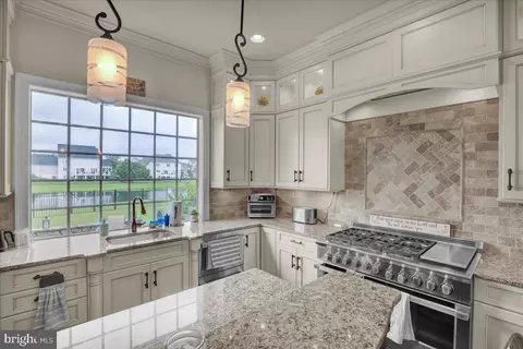 Kitchen - 661 Integrity Dr, Lititz, PA 17543 photo 2 of 2