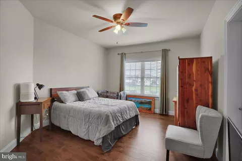 Bedroom - 661 Integrity Dr, Lititz, PA 17543 photo 3 of 5