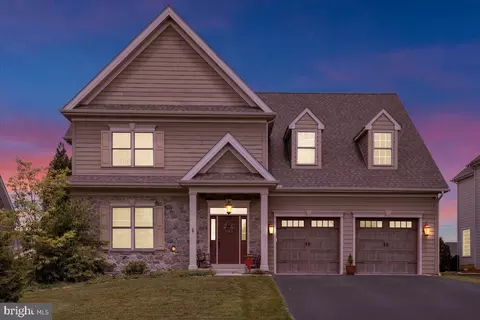 Exterior - 661 Integrity Dr, Lititz, PA 17543 photo 2 of 7