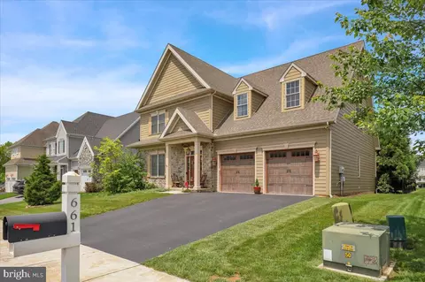 Exterior - 661 Integrity Dr, Lititz, PA 17543 photo 4 of 7