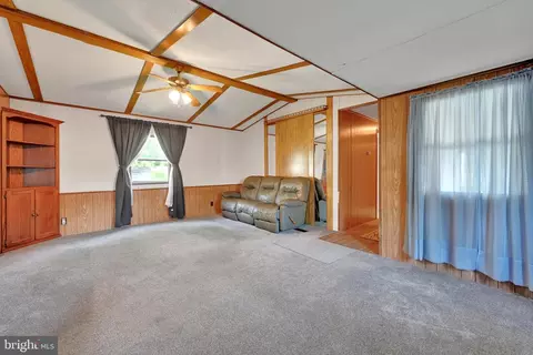 33 Opal Dr, Lititz, PA 17543 photo 3