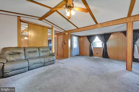 33 Opal Dr, Lititz, PA 17543 photo 4