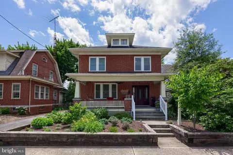 76 N Grant St, Manheim, PA 17545