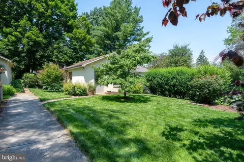 Exterior - 420 Linden St, Lititz, PA 17543 photo 8 of 10
