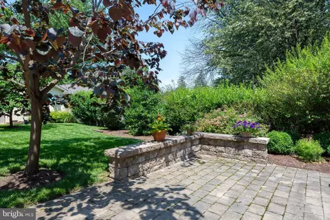 Exterior - 420 Linden St, Lititz, PA 17543 photo 6 of 10