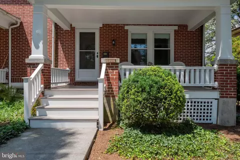 Exterior - 420 Linden St, Lititz, PA 17543 photo 3 of 10
