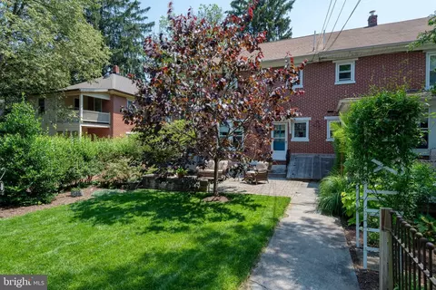 Exterior - 420 Linden St, Lititz, PA 17543 photo 9 of 10