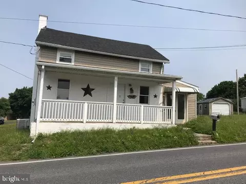 40 N King St, Stevens, PA 17578