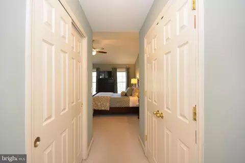 Entry Way - 321 Coventry Ln, Lititz, PA 17543 photo 2 of 4