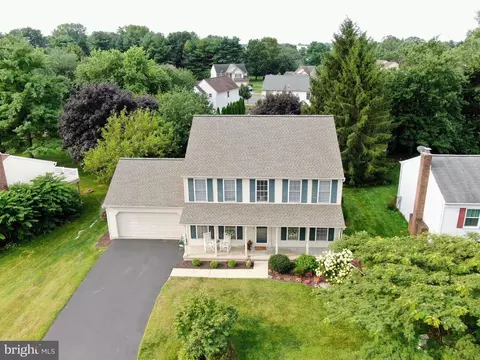 View/Area - 321 Coventry Ln, Lititz, PA 17543 photo 1 of 5