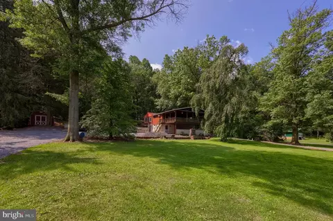 220 Resh Rd, Reinholds, PA 17569
