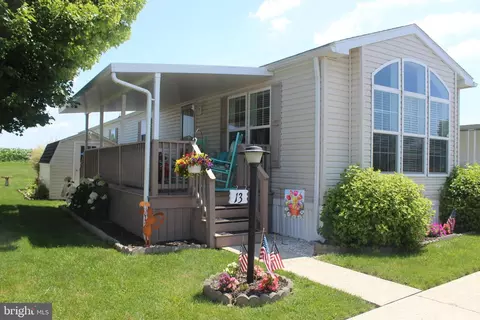185 Rock Rd #13, Ephrata, PA 17522