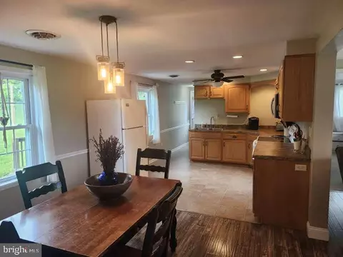 Entry Way - 318 Long Ln, Lititz, PA 17543 photo 2 of 3
