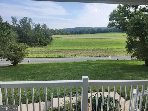 Exterior - 318 Long Ln, Lititz, PA 17543 photo 3 of 4